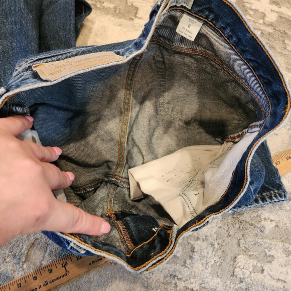 Abercrombie & Fitch boy slouch flare jeans.  Women's Size 6. - Picture 4 of 15